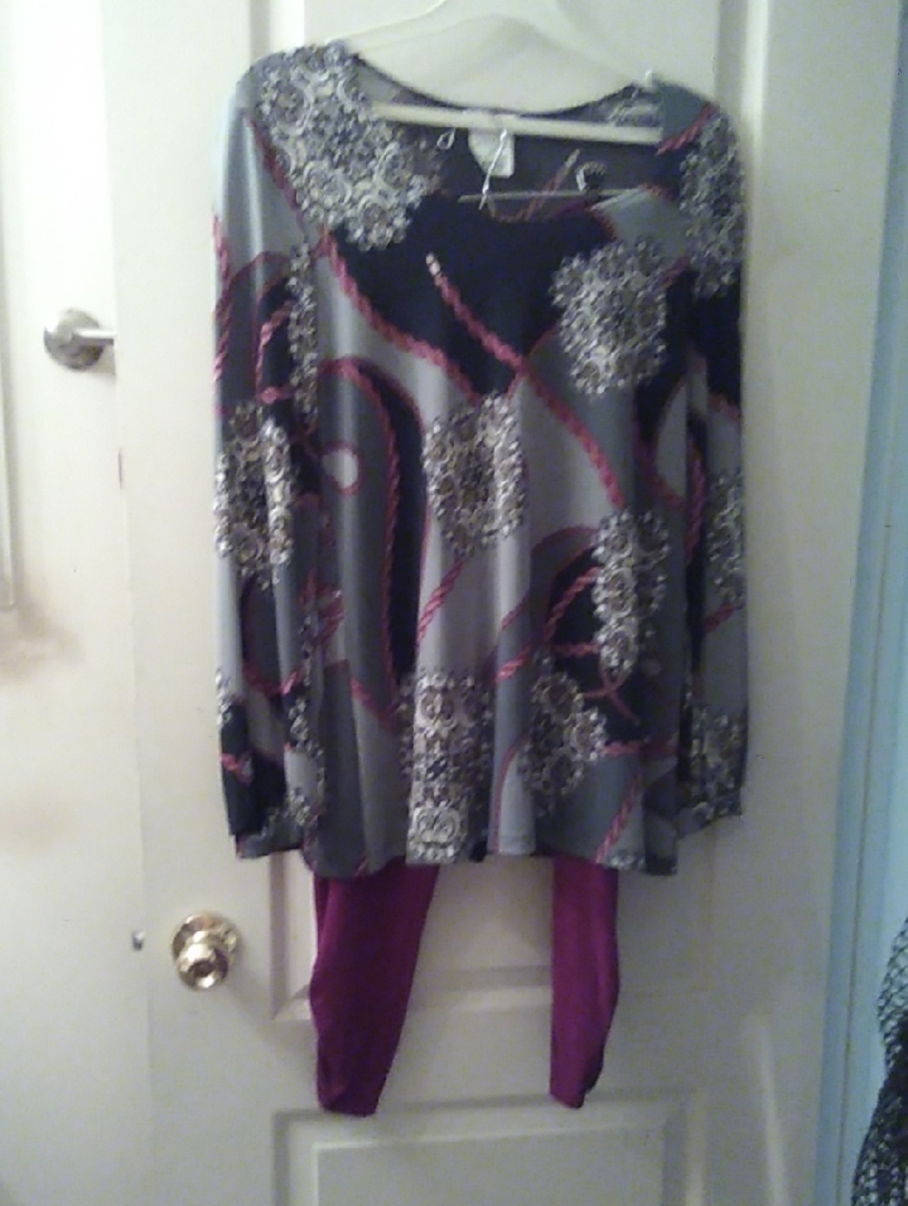 Gray and Black Abstract Print Long Sleeve Tunic - Women